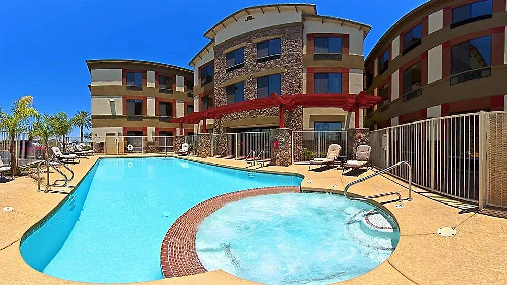 Spark By Hilton Phoenix East Mesa 3*,